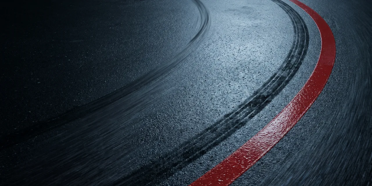 Mini-Z MR-03 vs MR-04: Which Chassis to Buy in 2026